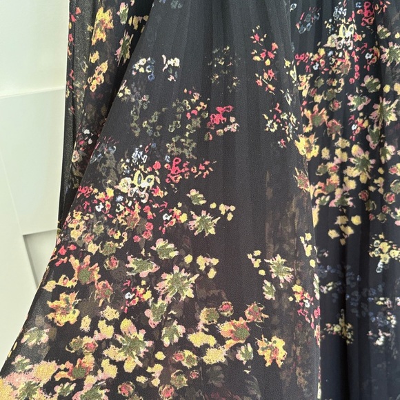 Aritzia Wilfred Beaune Pleated Wrap Midi Dress size XS - Picture 13 of 13